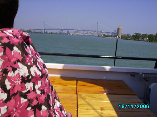 ./Gallery/2011 40th Anniv. Boat Ride/SANY0132.jpg